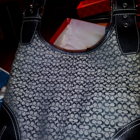 Brand new Coach crossbody purse - Picture 1 of 9